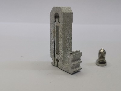 24槽中柱掛件 24槽中柱掛件